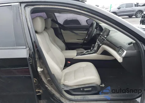 2018 Honda Accord Touring from USA, damaged, VIN 1HGCV1F92JA047778